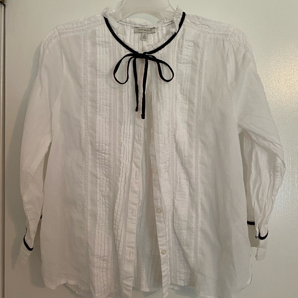 Lucky brand button down top